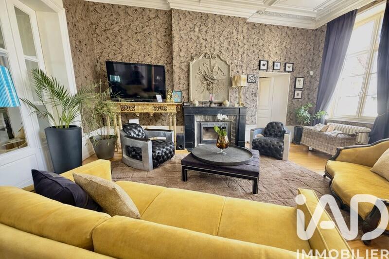 Maison - 495 m² - 15 pièces