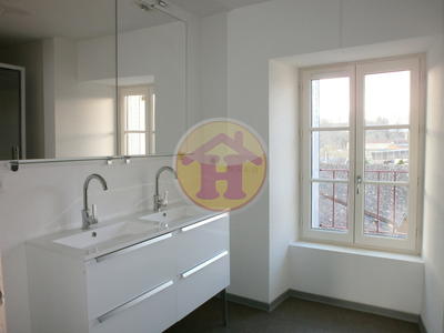 Appartement - 90 m² - 4 pièces