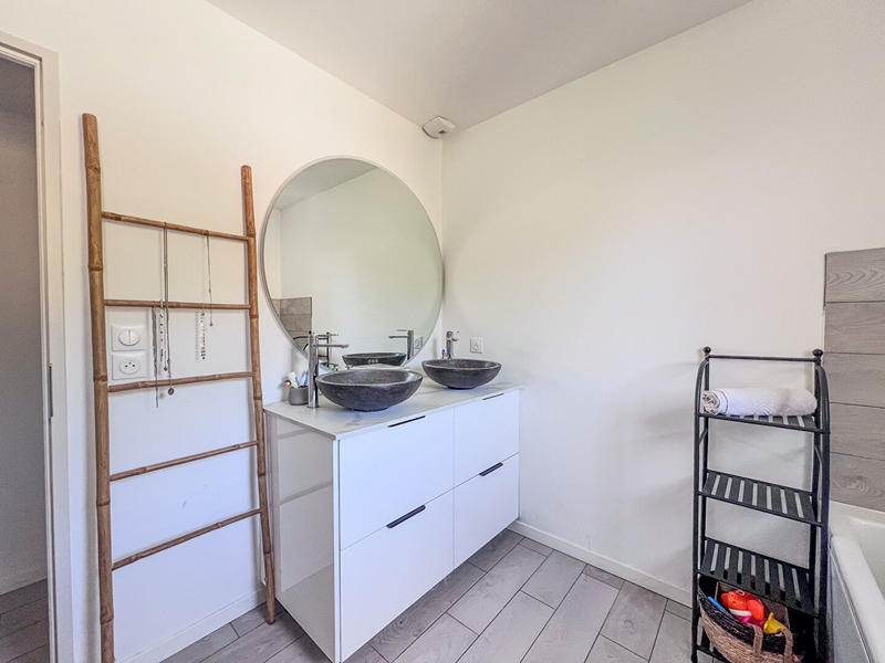 Maison - 140 m² - 5 pièces