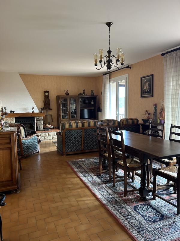 Maison traditionnelle - 113 m² - 4 pièces