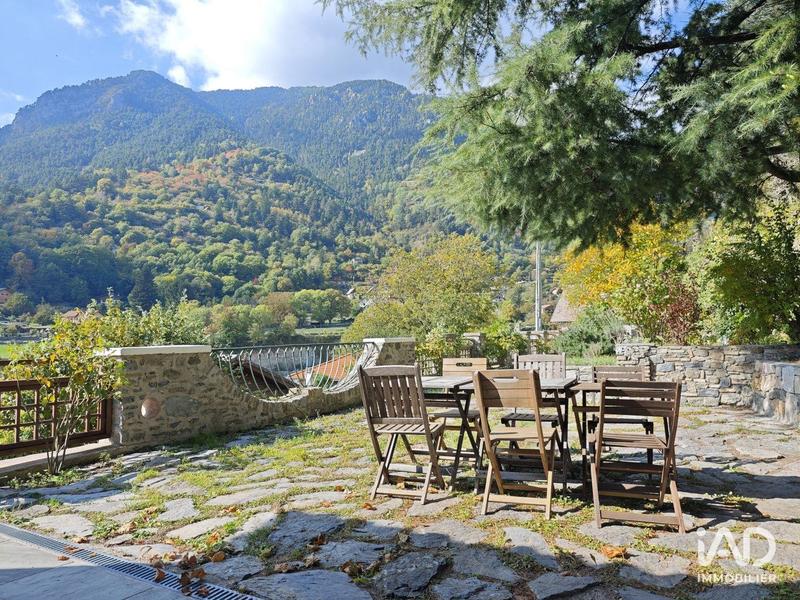 Maison - 167 m² - 6 pièces