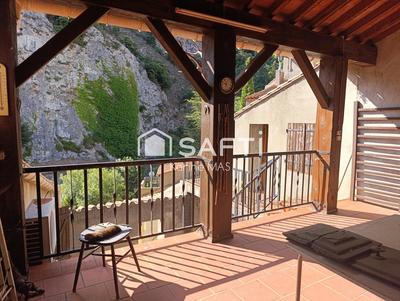 Maison - 259 m² - 10 pièces