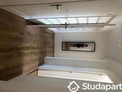 Chambre - 11 m² - 1 pièce