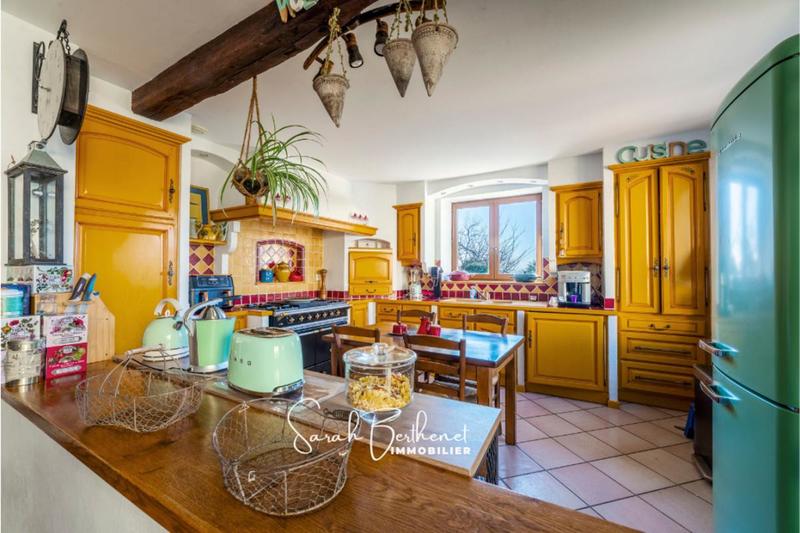 Maison - 159 m² - 6 pièces