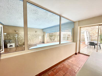 Maison - 250 m² - 11 pièces