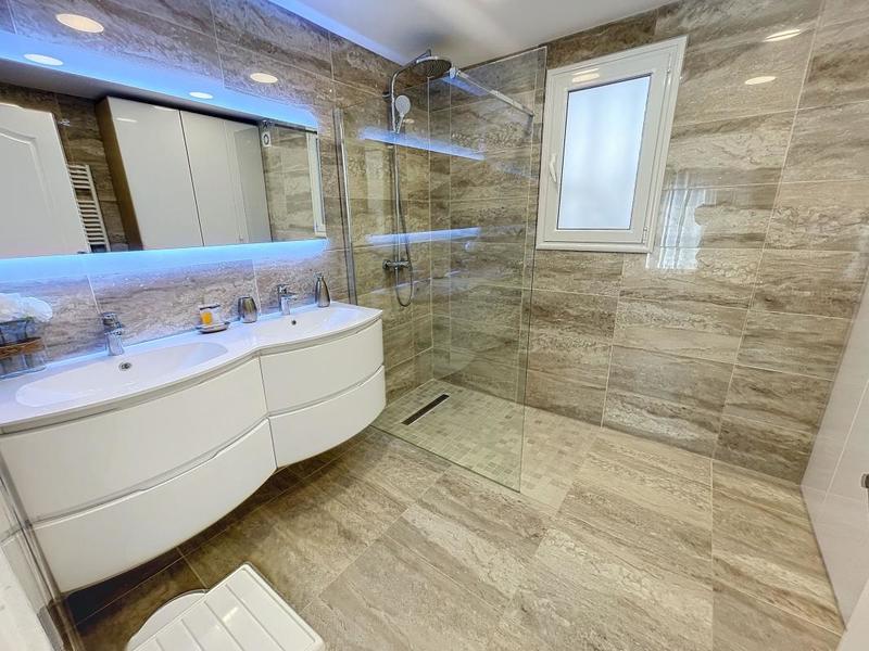 Maison - 226 m² - 4 pièces