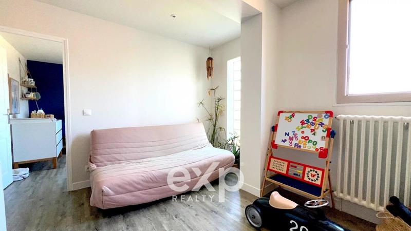 Maison - 208 m² - 7 pièces