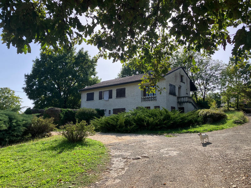 Maison - 316 m² - 18 pièces