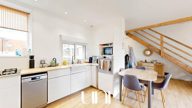 Maison - 100 m² - 4 pièces