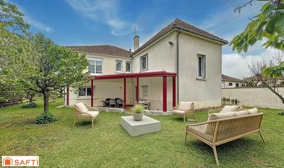 Maison - 152 m² - 7 pièces