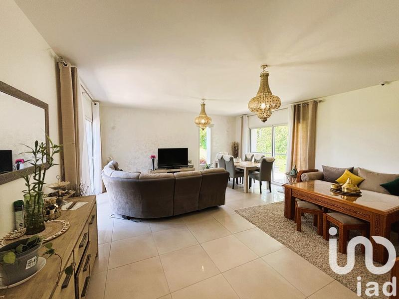 Maison - 138 m² - 6 pièces