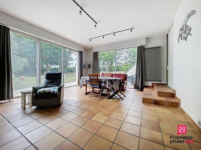 Maison - 280 m² - 10 pièces