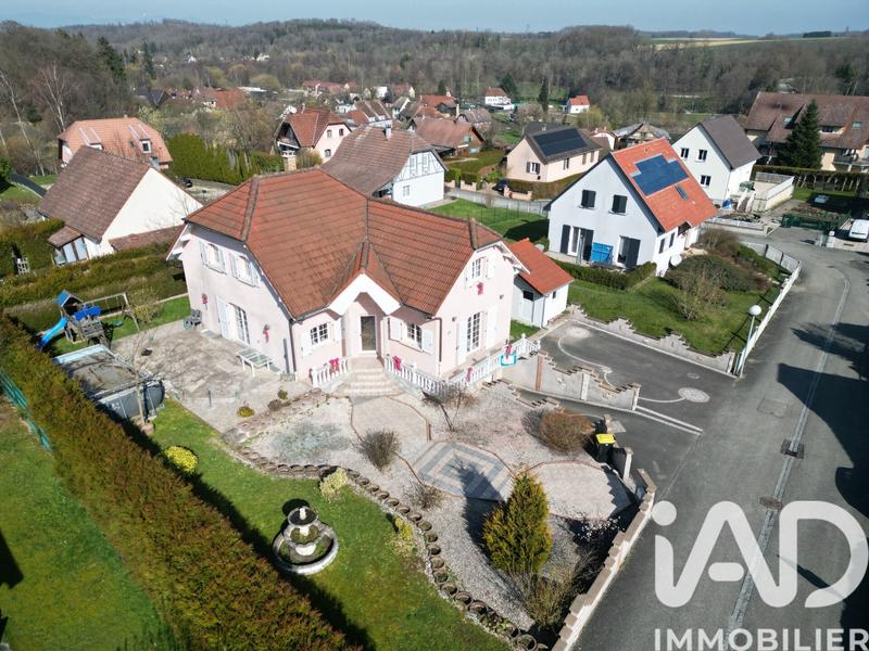 Maison - 148 m² - 5 pièces