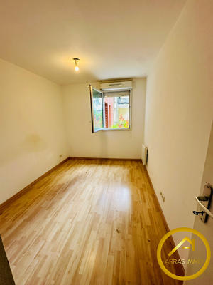 Appartement - 57 m² - 4 pièces