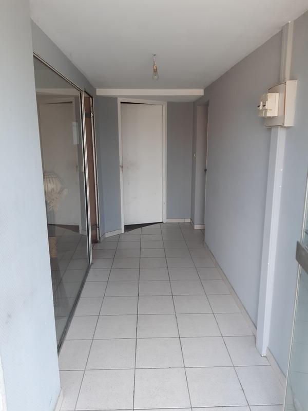 Local commercial - 650 m² - 3 pièces