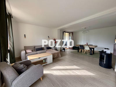 Maison - 122 m² - 5 pièces