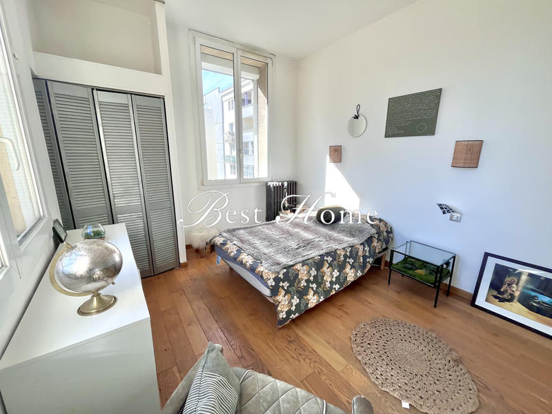 Maison - 200 m² - 10 pièces