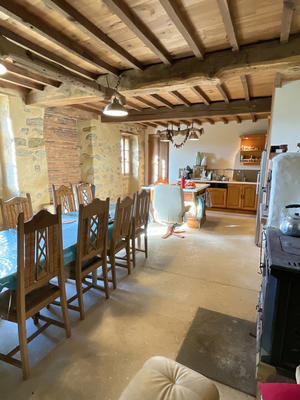 Maison - 235 m² - 9 pièces