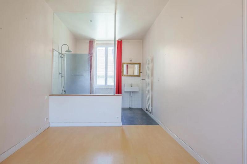 Maison - 201 m² - 9 pièces