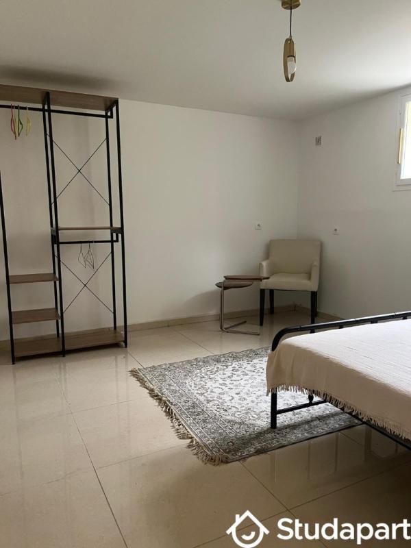 Chambre - 55 m² - 1 pièce