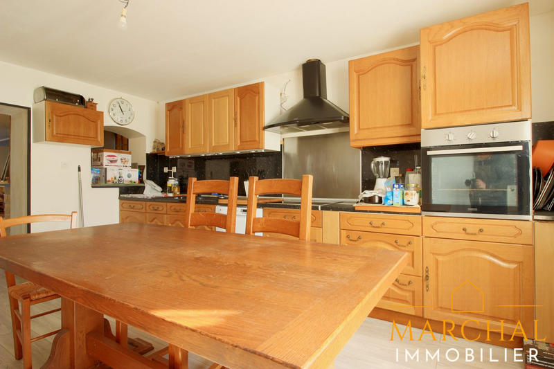 Maison - 180 m² - 6 pièces