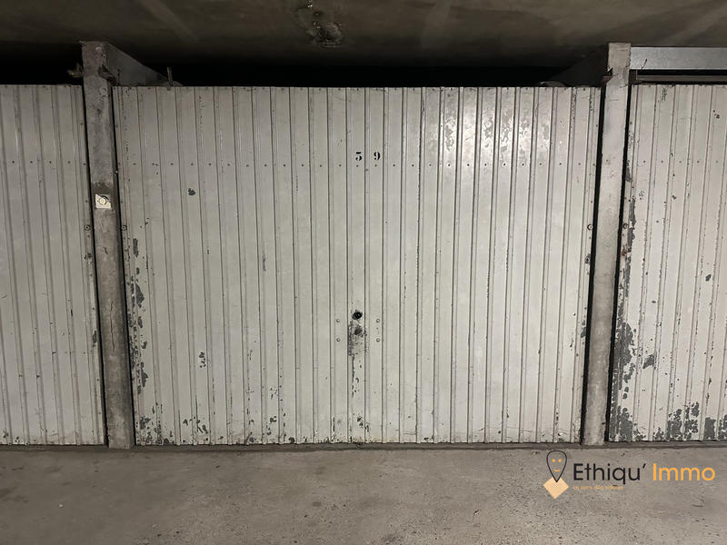 Parking / Garage - 15 m²