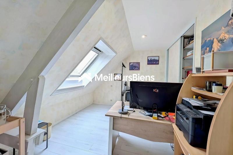 Maison - 102 m² - 6 pièces