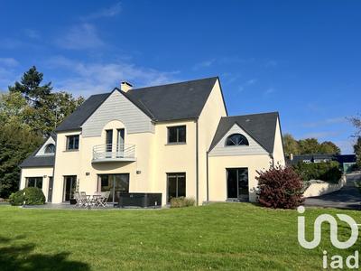 Maison - 296 m² - 8 pièces