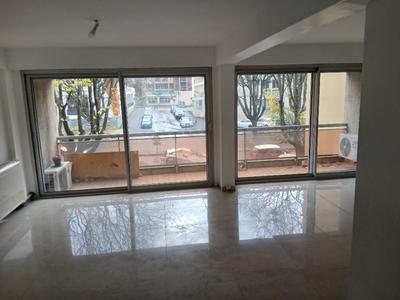 Appartement - 70 m² - 4 pièces