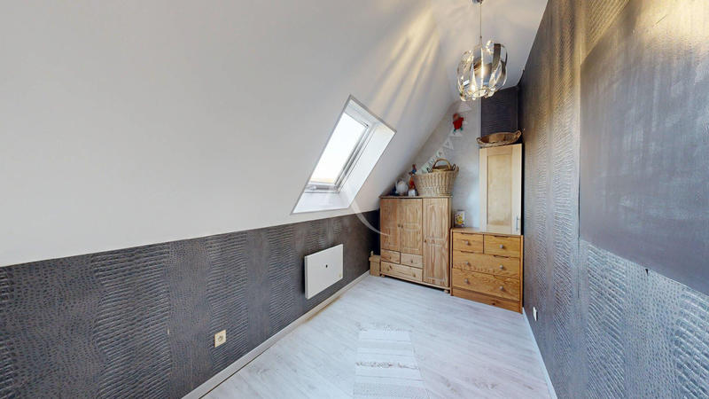 Maison - 96 m² - 5 pièces