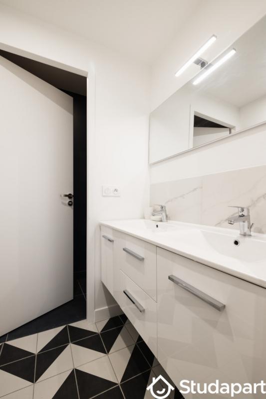 Chambre - 9 m² - 1 pièce