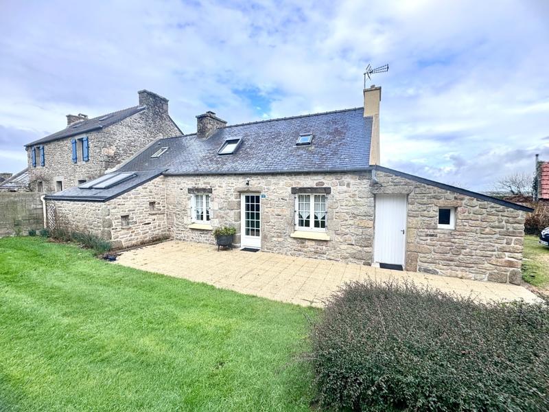 Maison - 98 m² - 8 pièces