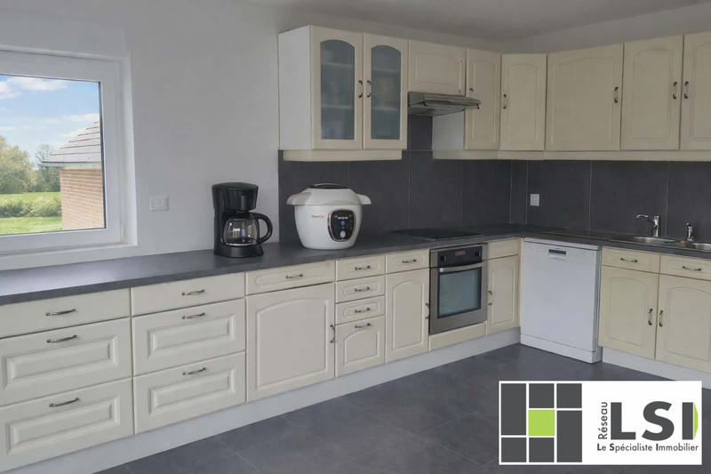 Maison - 130 m² - 9 pièces