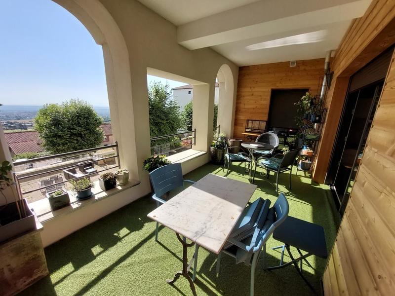 Appartement - 106 m² - 4 pièces