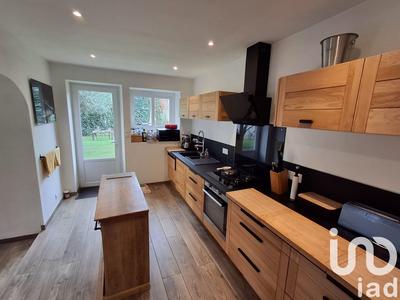 Maison - 200 m² - 7 pièces