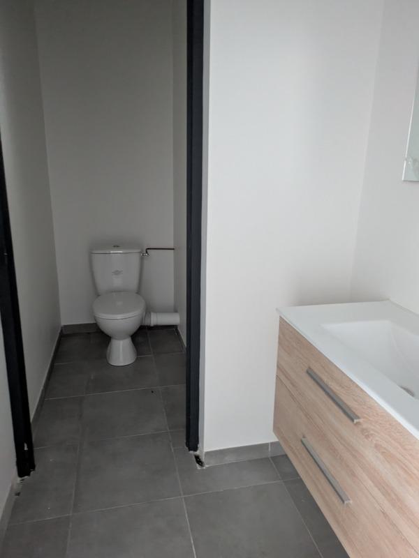 Local commercial - 167 m² - 4 pièces