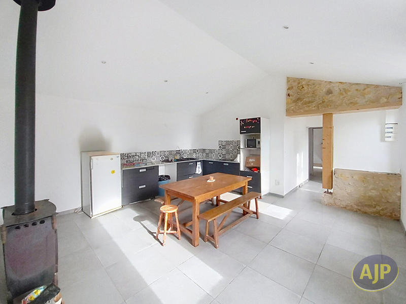 Maison - 94 m² - 4 pièces