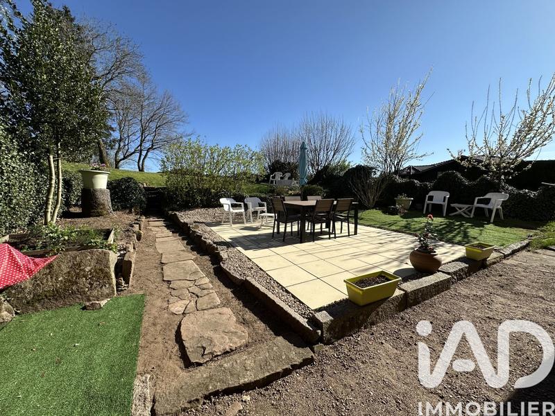 Maison - 189 m² - 8 pièces