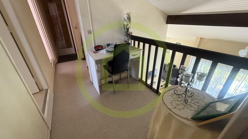 Maison - 96 m² - 6 pièces