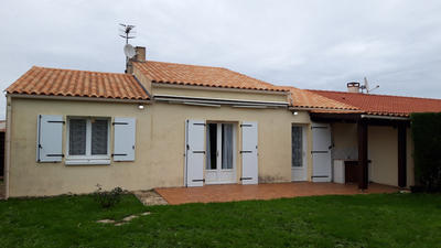 Maison - 85 m² - 4 pièces