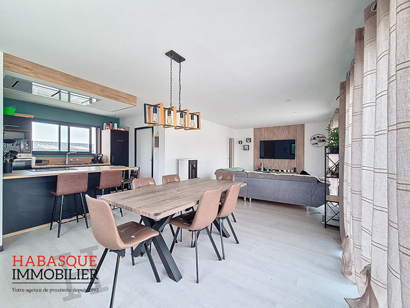 Maison - 113 m² - 6 pièces