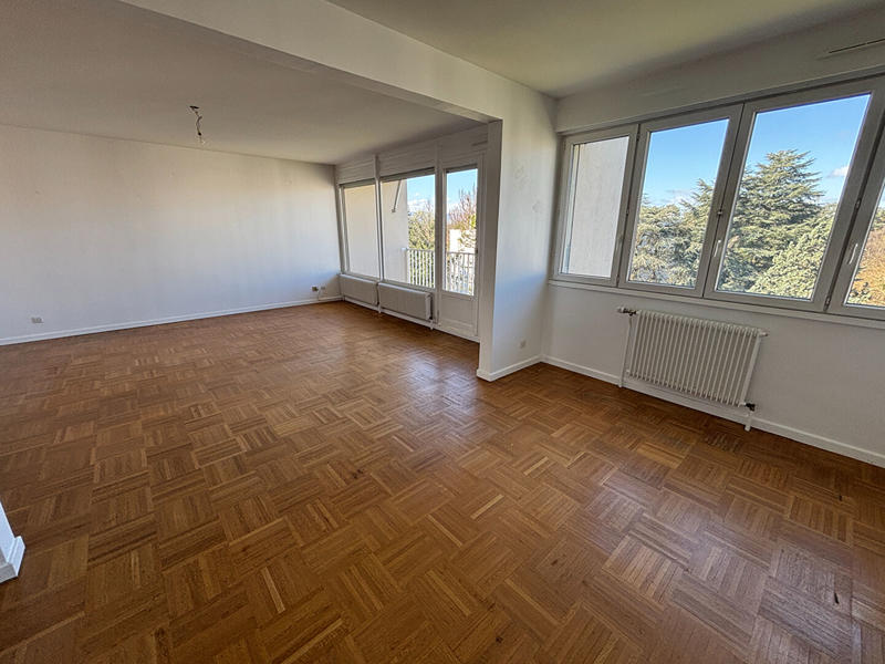 Appartement - 93 m² - 4 pièces
