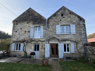 Maison - 160 m² - 8 pièces