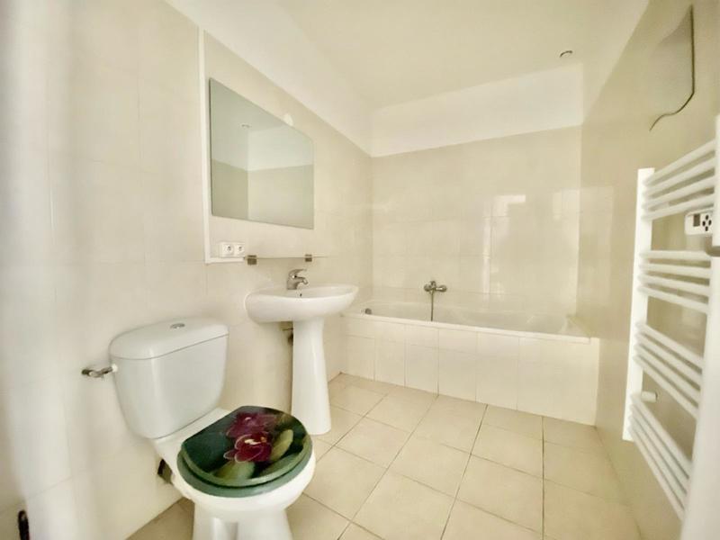 Appartement - 60 m² - 2 pièces