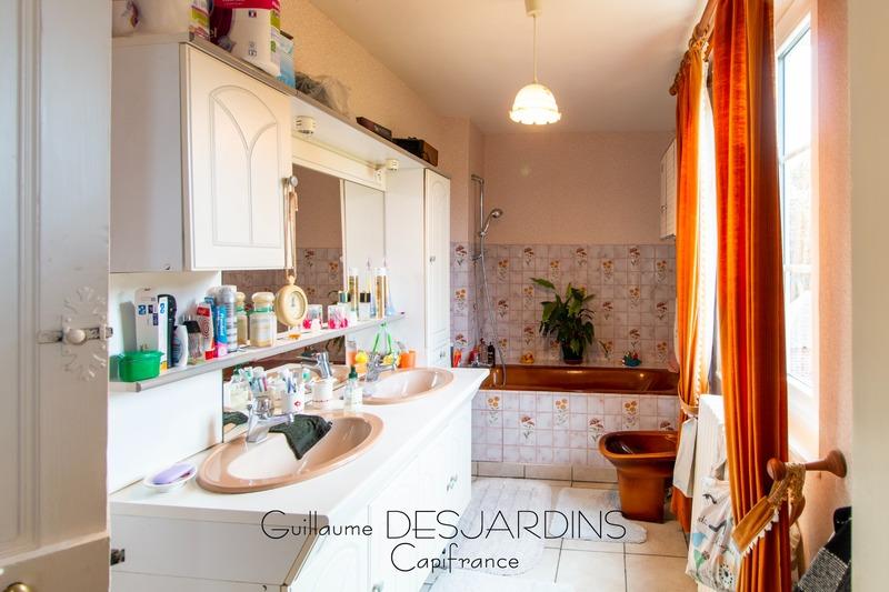 Maison - 140 m² - 6 pièces