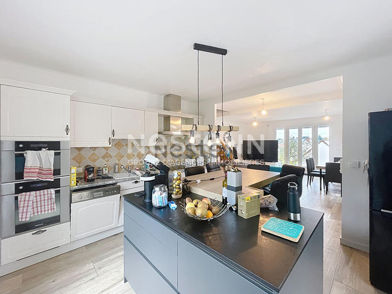 Maison - 87 m² - 6 pièces