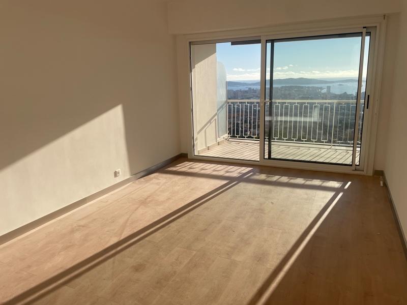 Appartement - 111 m² - 4 pièces