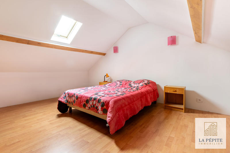 Maison - 111 m² - 6 pièces