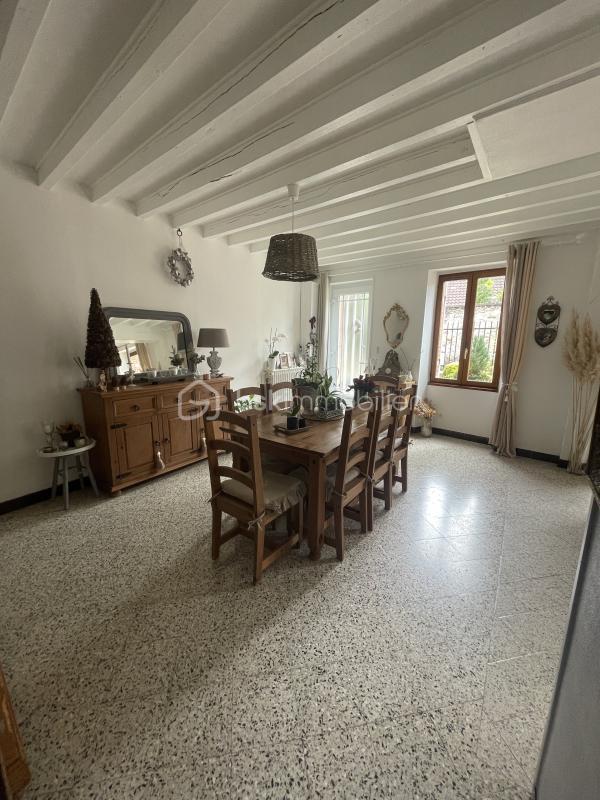 Maison - 170 m² - 6 pièces