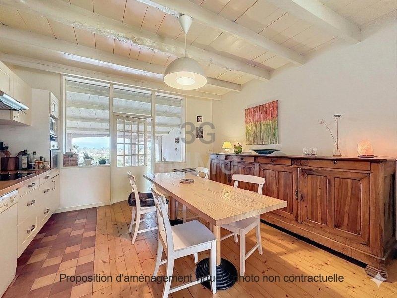 Maison - 163 m² - 6 pièces